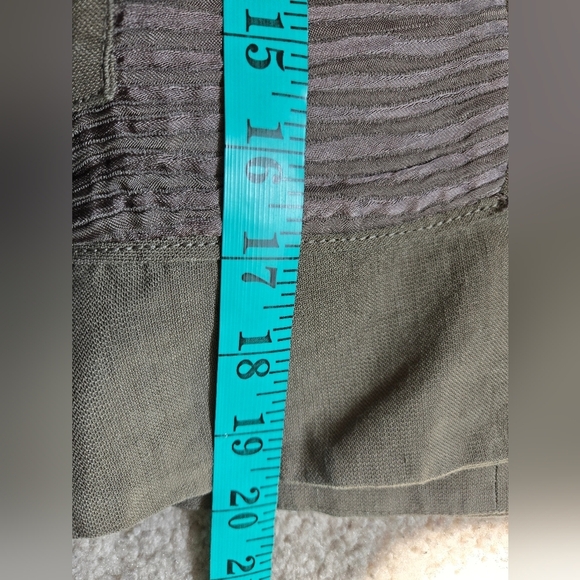 Teenflo Linen Taupe Waist Length Jacket. Size 10 - Picture 12 of 12